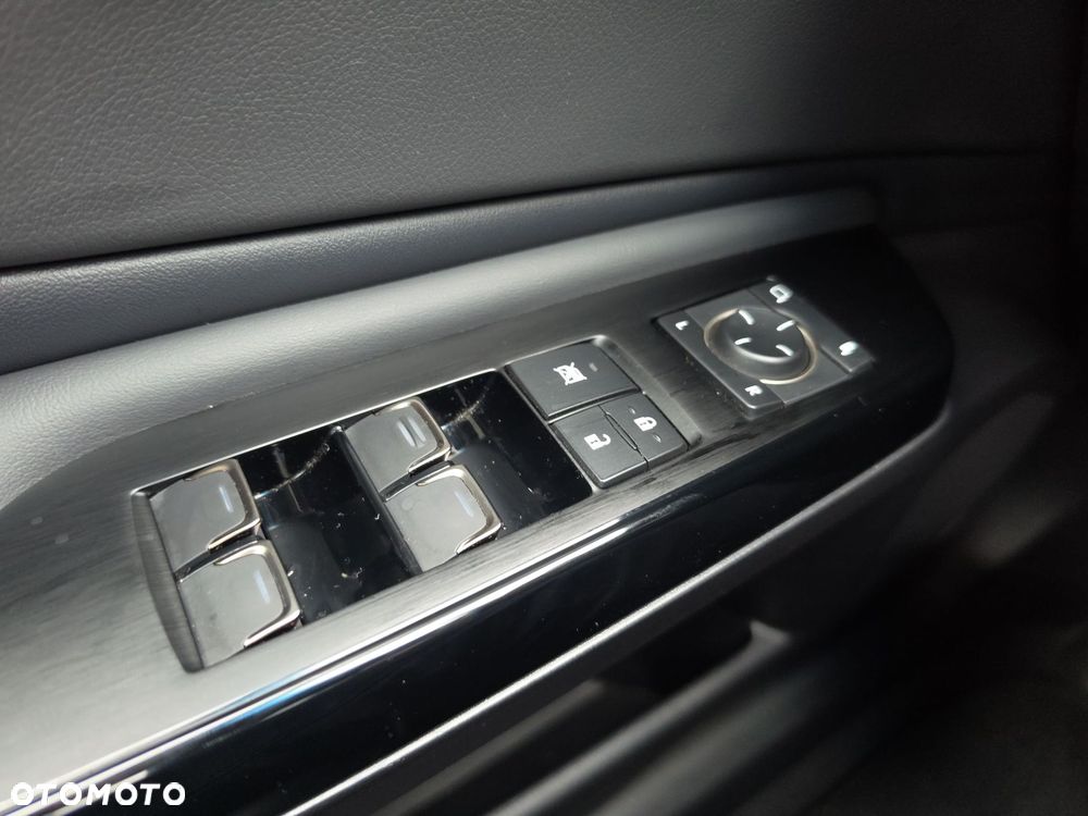 Lexus ES 300h Business Edition - 19