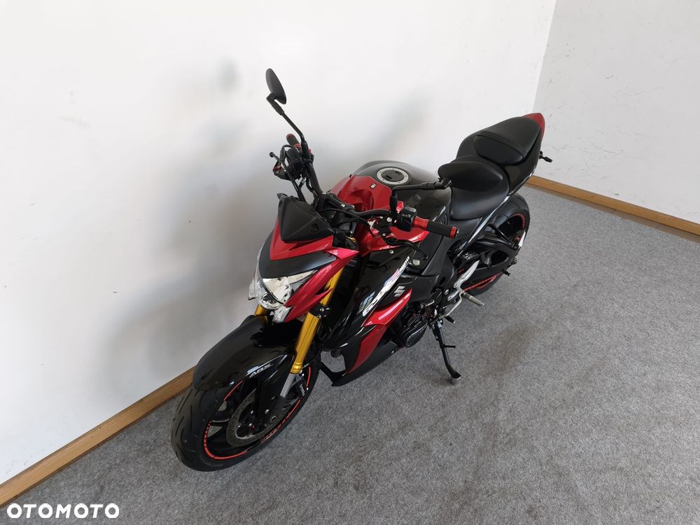 Suzuki Inny - 10