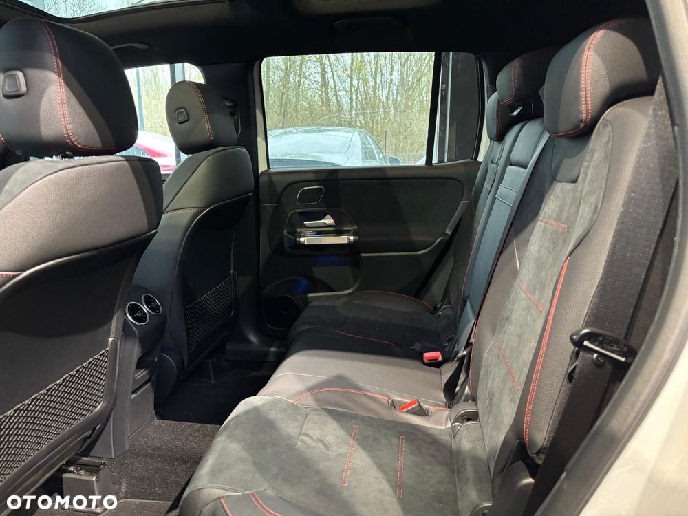 Mercedes-Benz GLB 200 d 4-Matic AMG Line 8G-DCT - 8