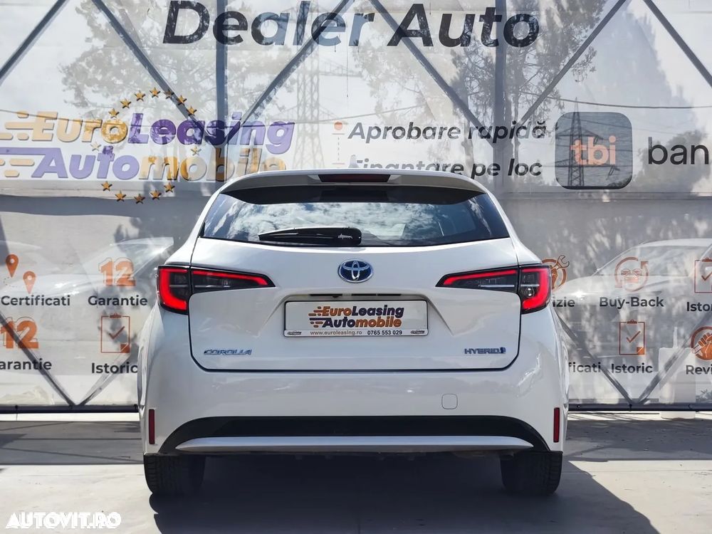 Toyota Corolla 1.8 HSD Business - 8