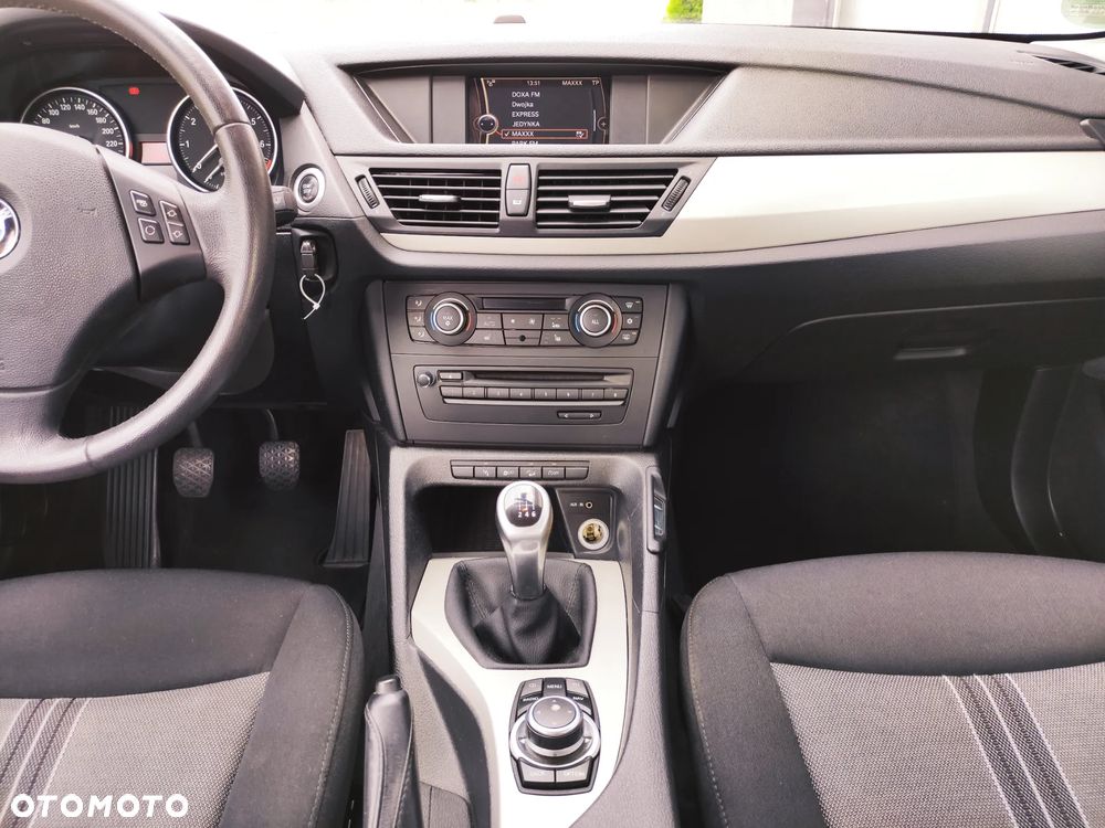 BMW X1 xDrive20i - 16