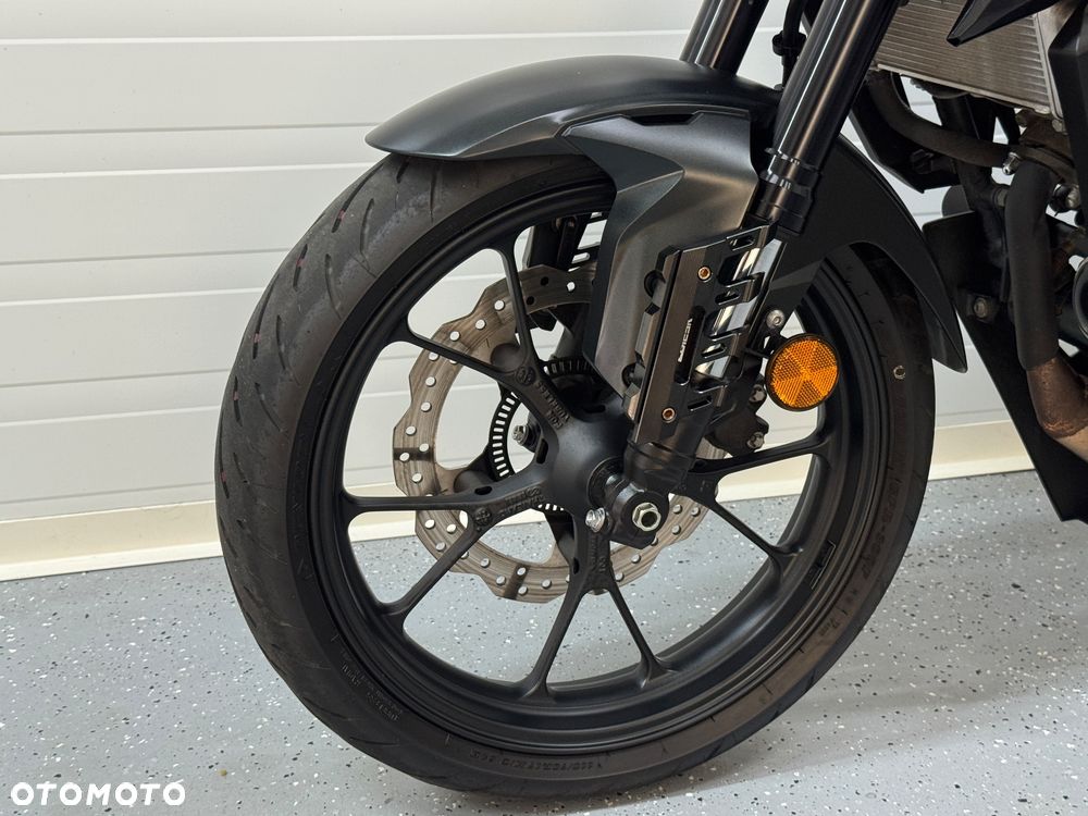 Honda CB - 21