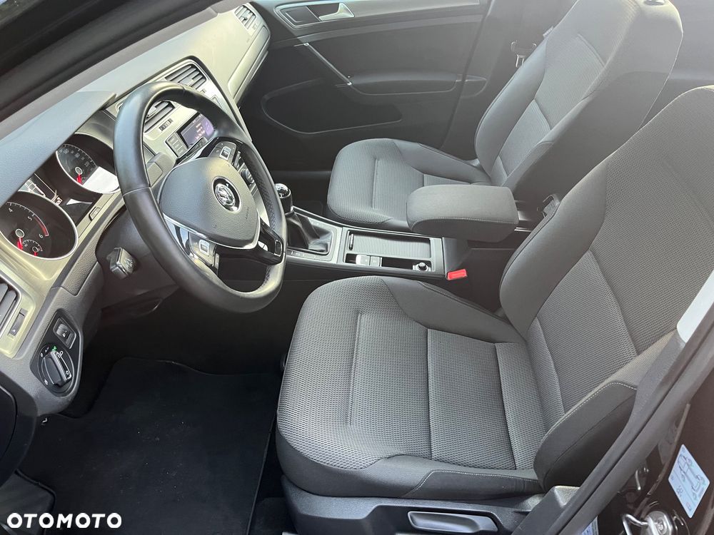 Volkswagen Golf 1.6 TDI DPF BlueMotion Technology Style - 17