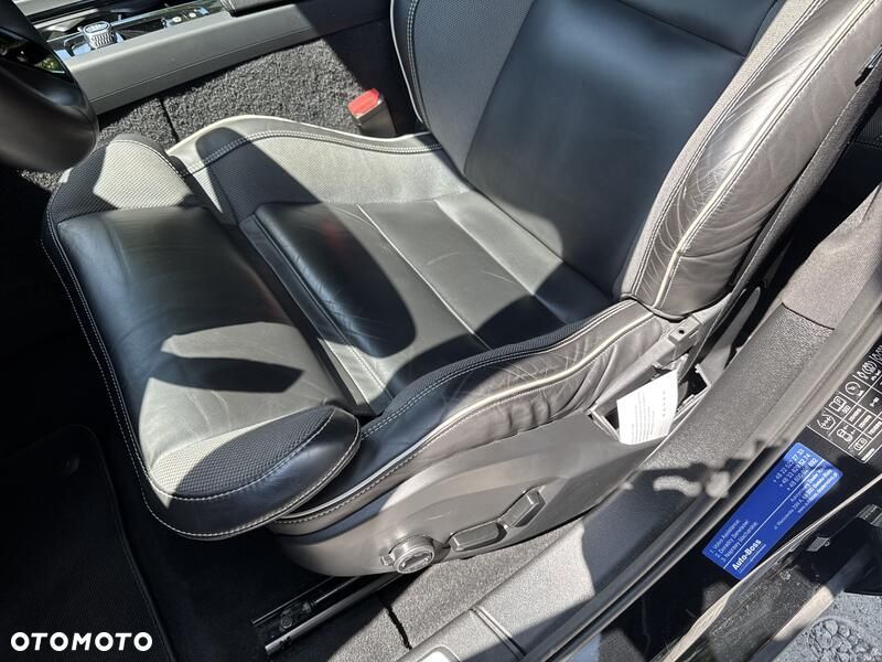 Volvo S60 B4 B R-Design - 13