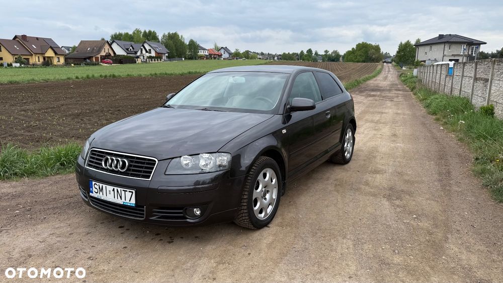 Audi A3 3-drzwiowe 2.0 TDI Attraction - 1