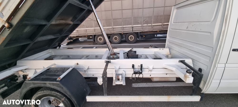 Mercedes-Benz sprinter - 12