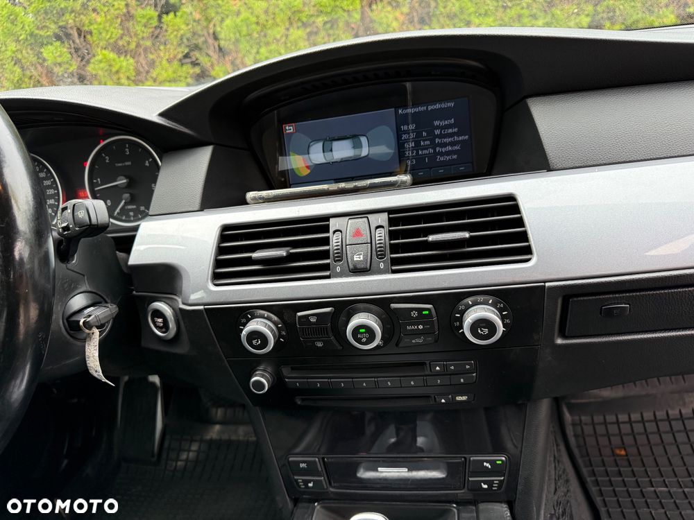 BMW Seria 5 530d Sport-Aut Edition Sport - 20