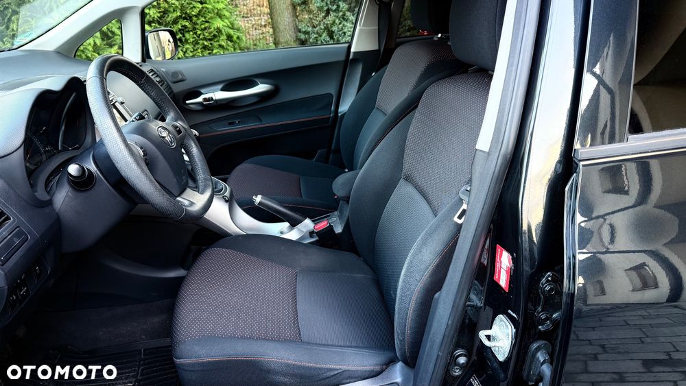 Toyota Auris 1.6 Executive - 8