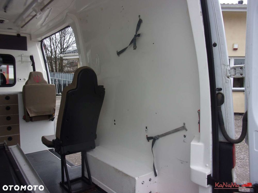 Mercedes-Benz Sprinter - 23