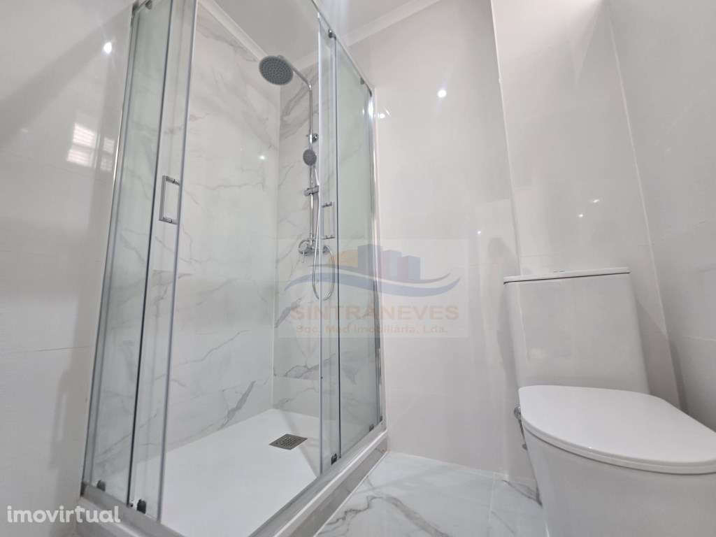 Fantástico T3 em Queluz com varanda e muito soalheiro totalmente re... - Grande imagem: 4/30