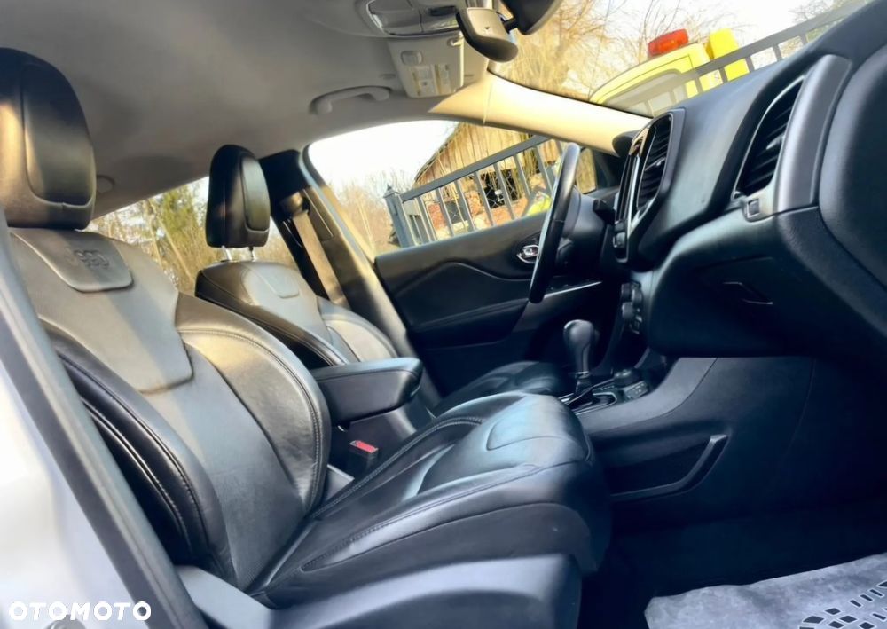 Jeep Cherokee 2.0 GME Active Drive I Limited - 10