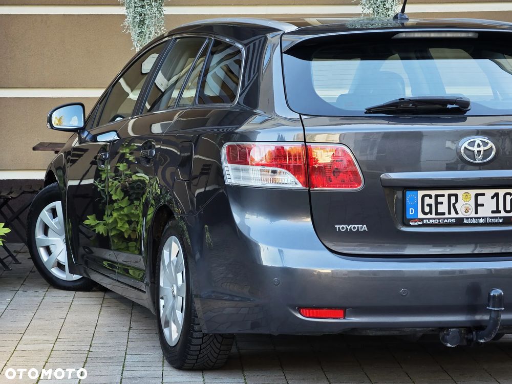 Toyota Avensis 1.8 Edition - 30