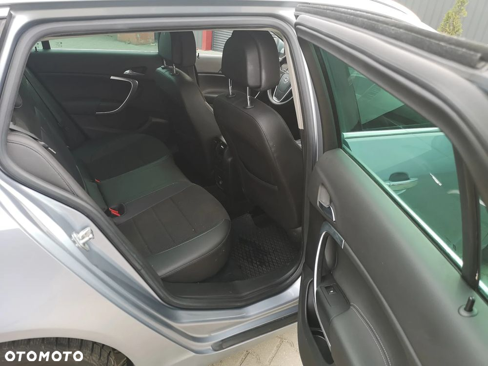 Opel Insignia 2.0 ECOTEC DI Turbo Sports Tourer Edition - 12