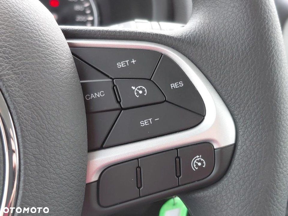 Jeep Renegade - 21