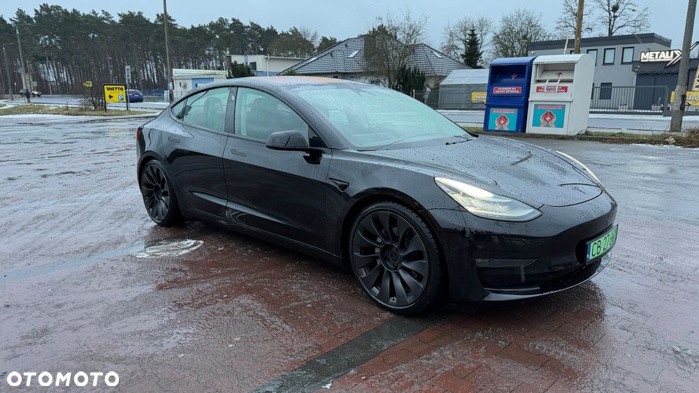 Tesla Model 3 Long Range AWD - 2