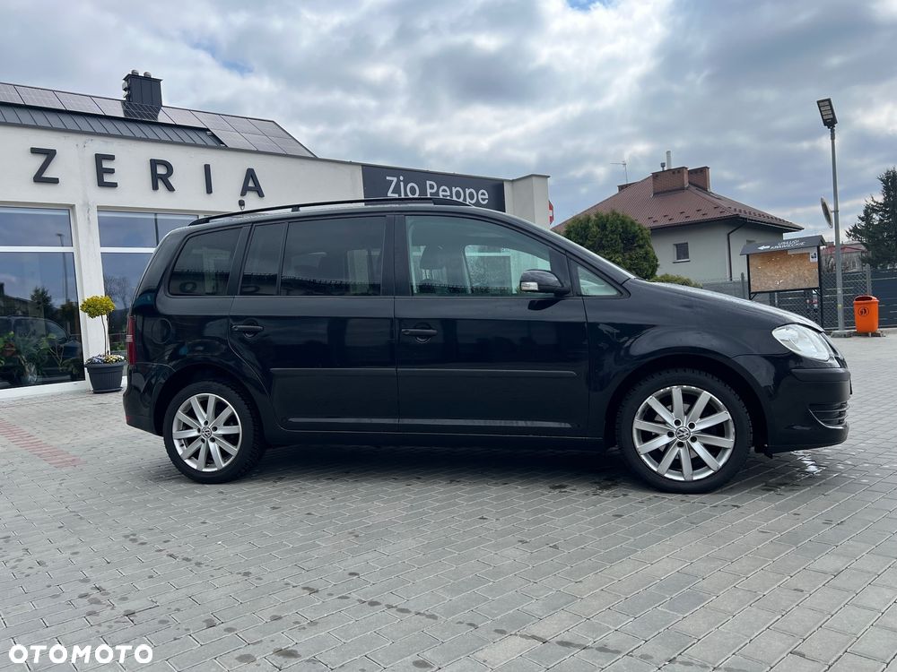 Volkswagen Touran 1.9 TDI Conceptline - 10