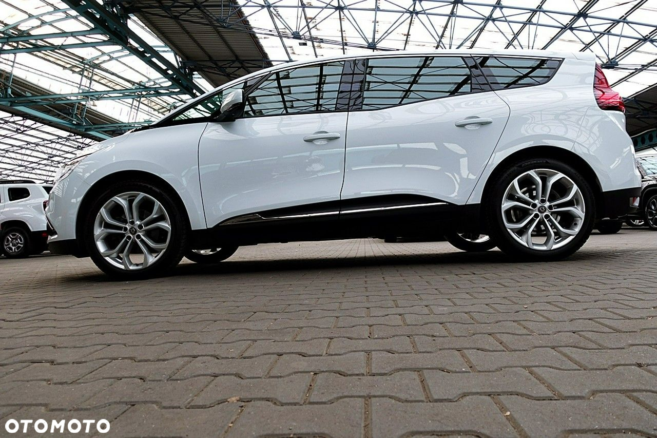 Renault Grand Scenic - 8