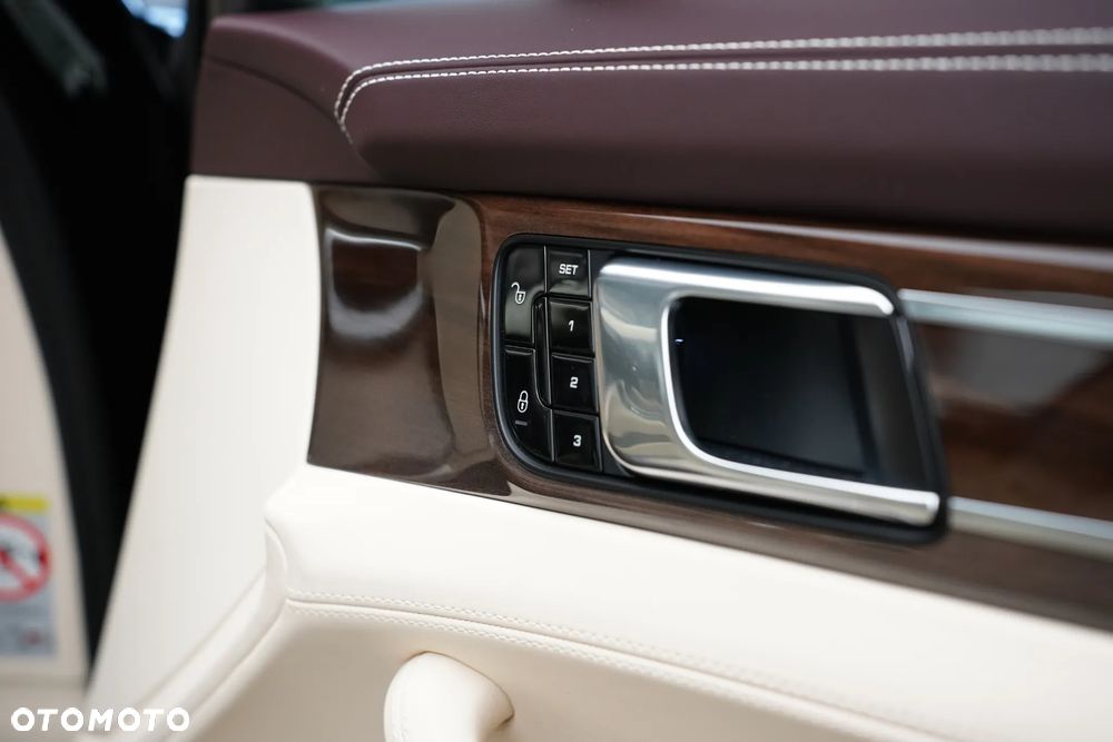 Porsche Panamera 4S Diesel - 36