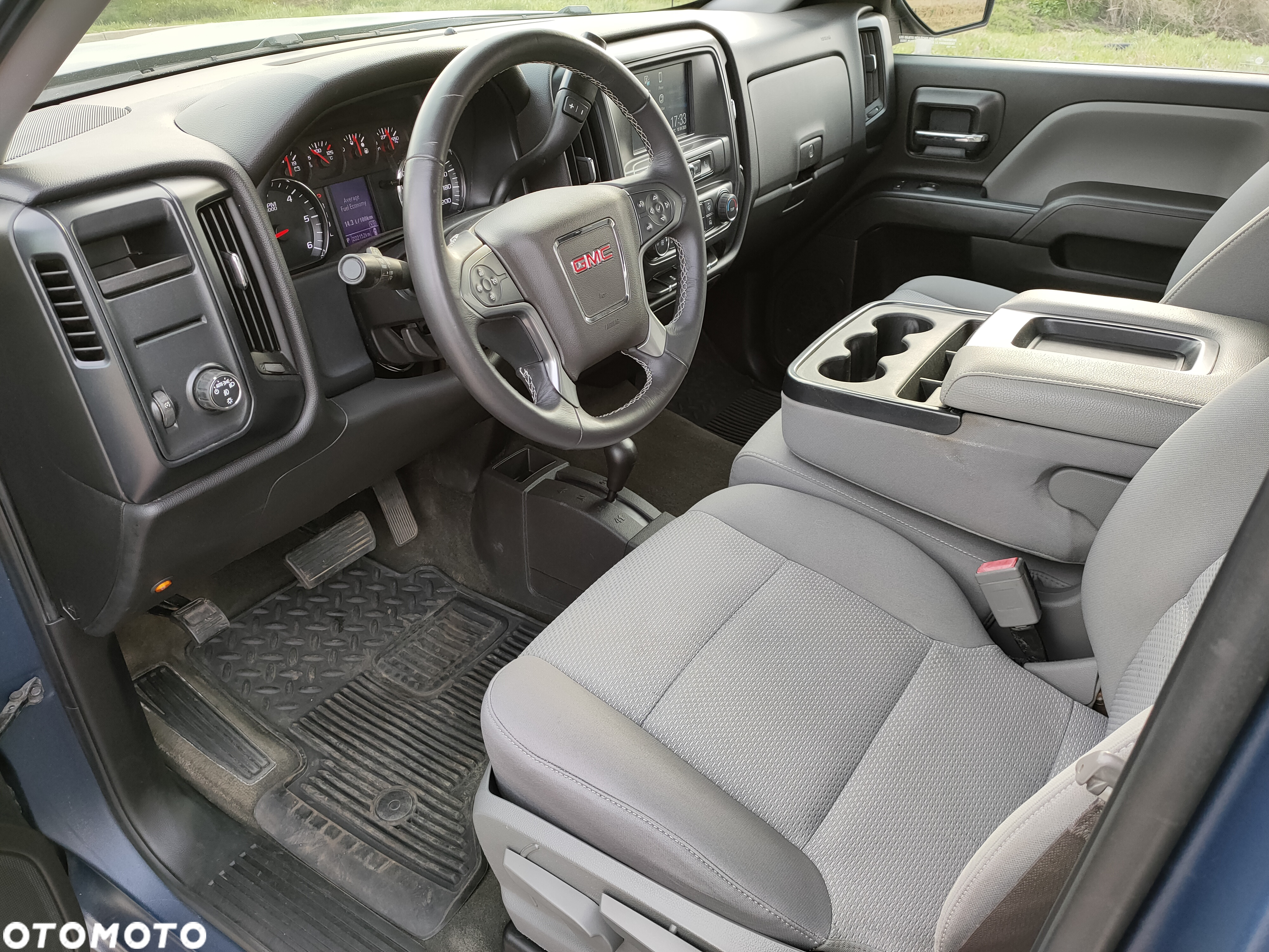 GMC Sierra - 16