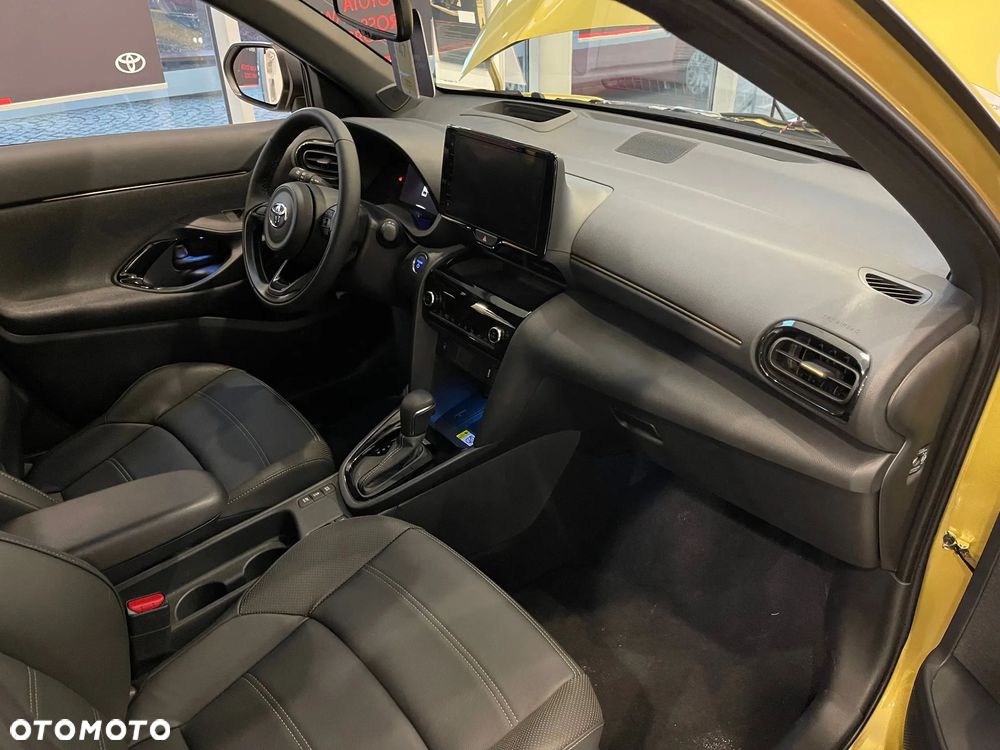 Toyota Yaris Cross Hybrid 1.5 Premiere Edition - 3