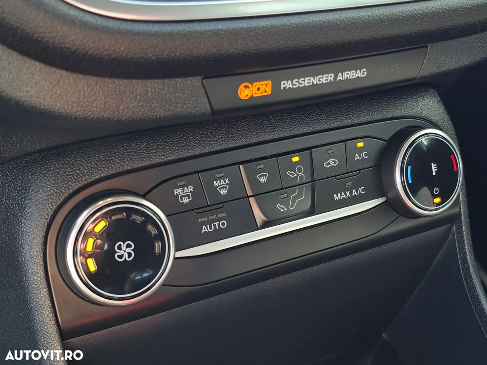 Ford Fiesta 1.0 EcoBoost mHEV ST Line - 15