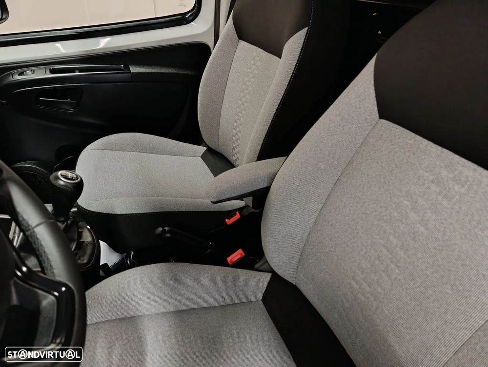 Fiat Fiorino 1.3 M-jet Adventure - 16
