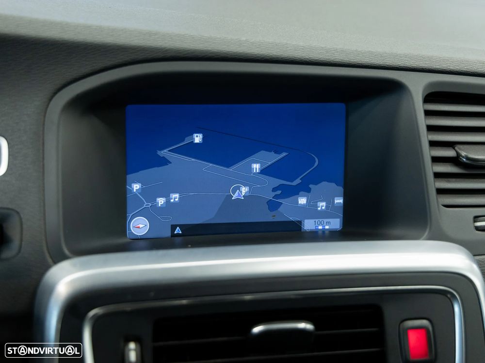 Volvo V60 DRIVe Momentum - 20