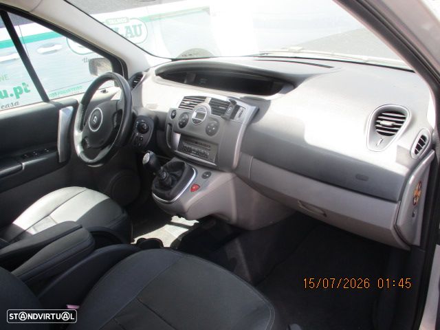 Renault Scénic 1.5 dCi Dynamique S - 8