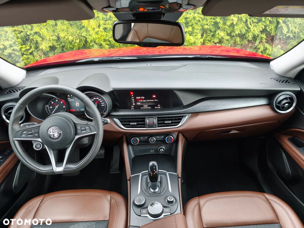 Alfa Romeo Stelvio - 19