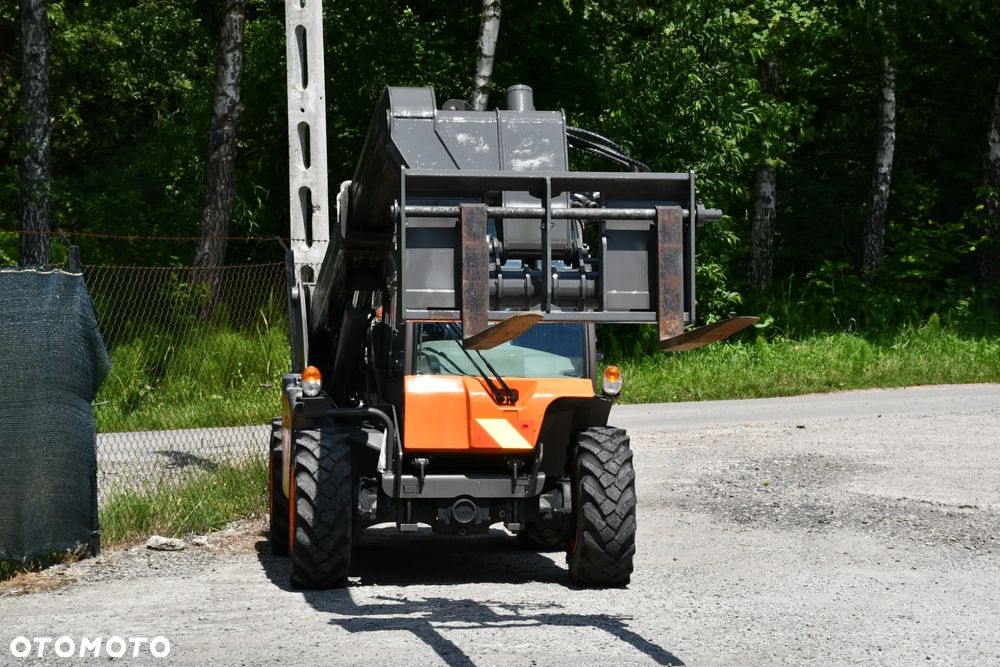 Ausa T 240H - 12