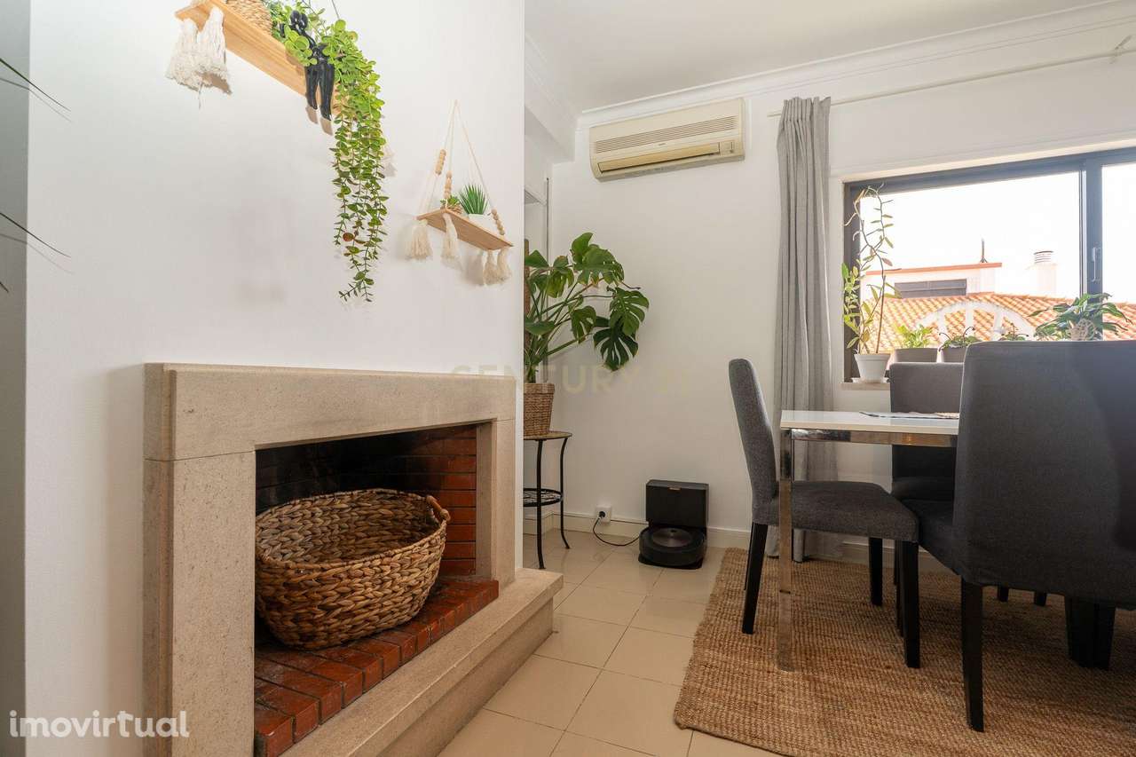 ** ESPECTACULAR APARTAMENTO T2 NO SEIXAL, COM VARANDA E LUGAR DE PARQU - Grande imagem: 3/34