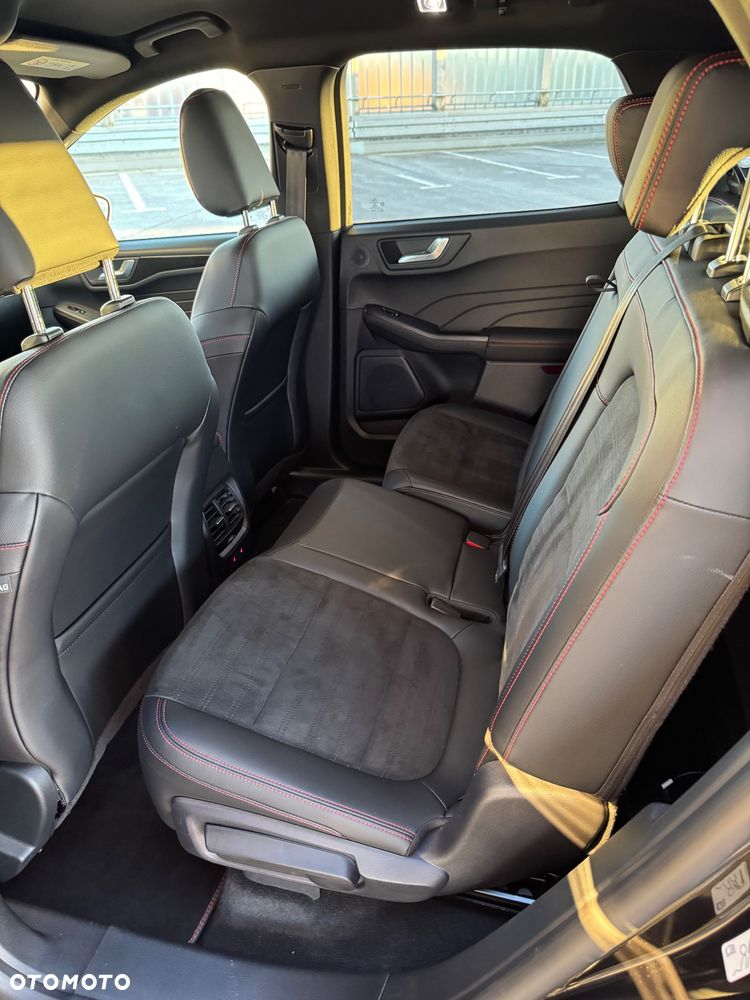 Ford Kuga 2.5 FHEV AWD ST-Line X - 33