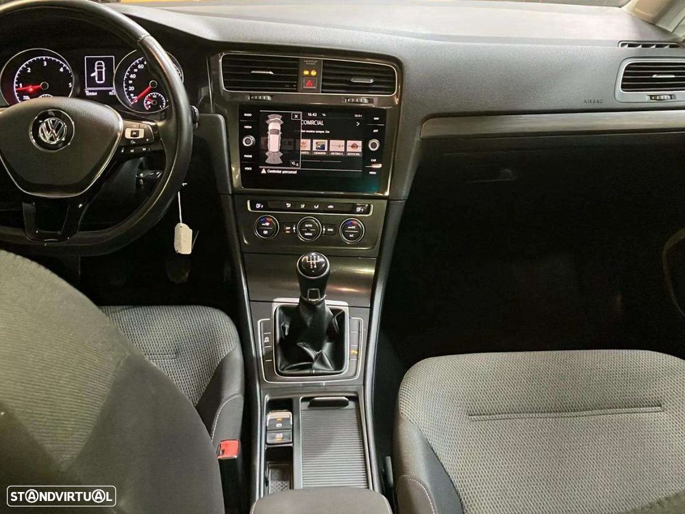 VW Golf Variant 1.6 TDi Confortline - 9