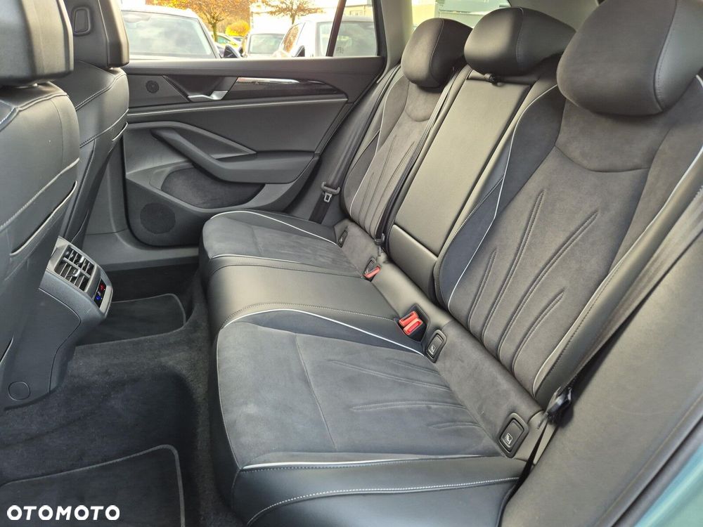 Volkswagen Passat - 16