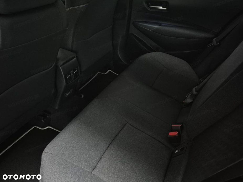 Toyota Corolla 1.8 Hybrid Style - 12