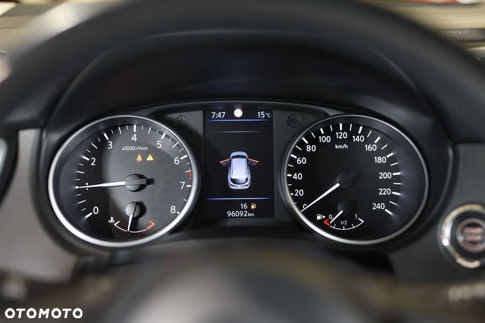Nissan Qashqai - 14