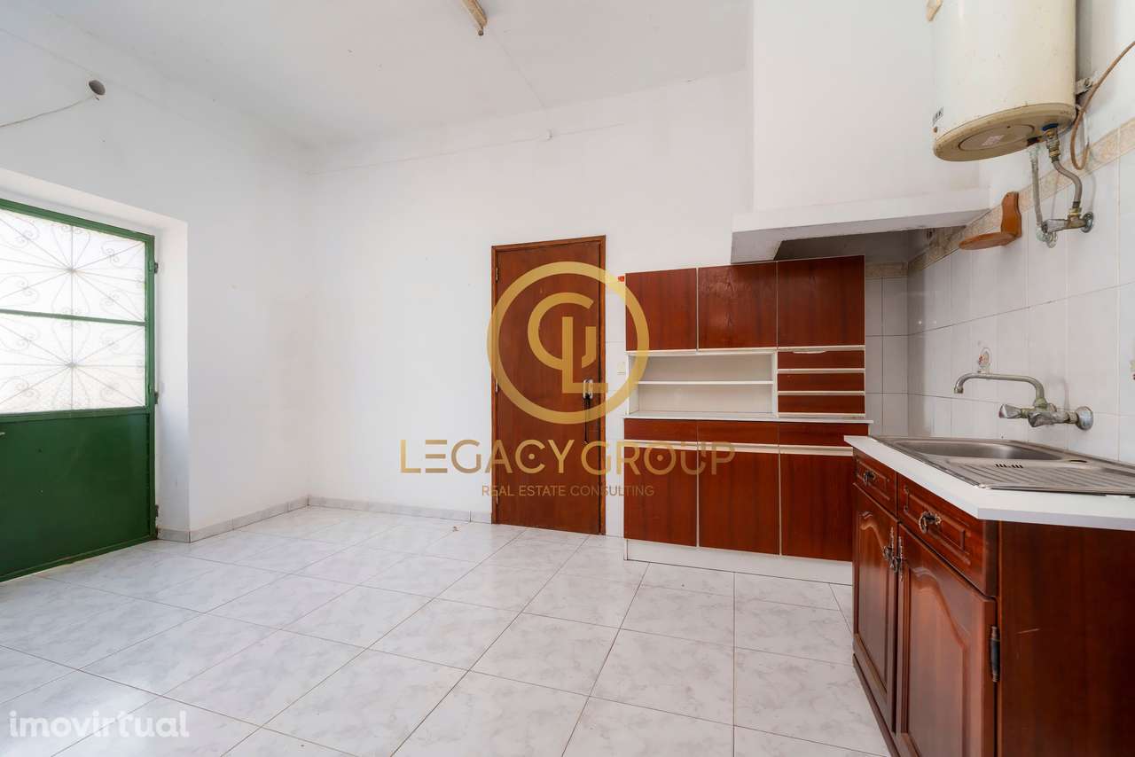 Casa de Campo situada na aldeia de Querença - Grande imagem: 2/38