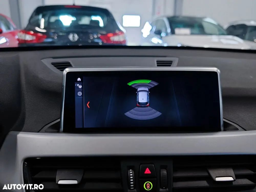 BMW X1 xDrive25e Advantage - 11