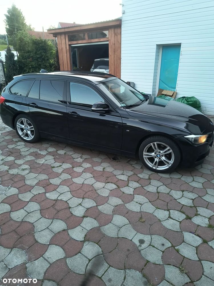 BMW Seria 3 318d xDrive M Sport - 12