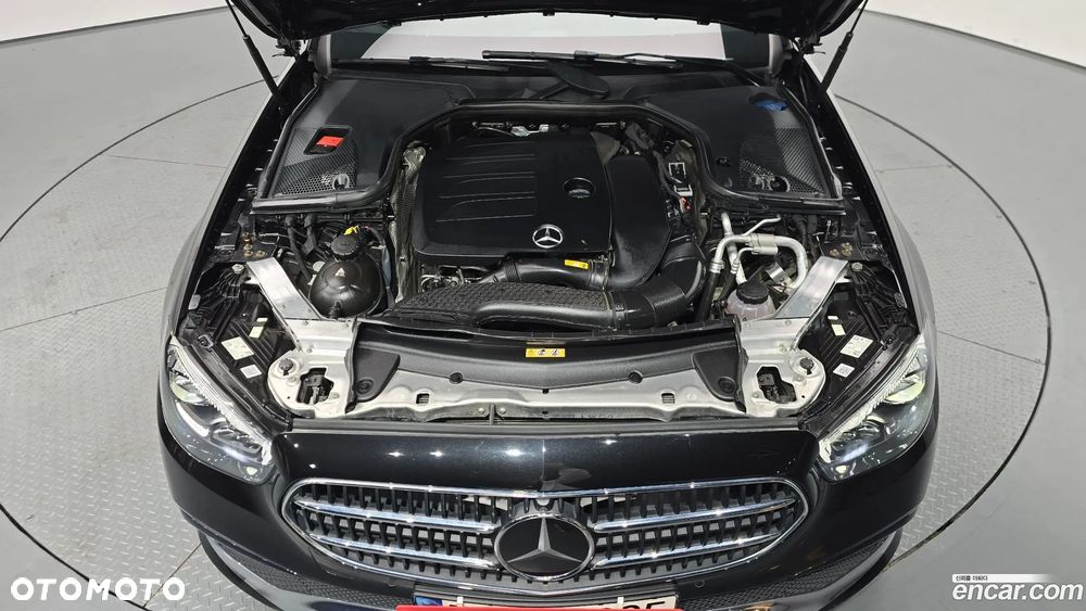 Mercedes-Benz Klasa E 200 4Matic 9G-TRONIC Avantgarde - 7