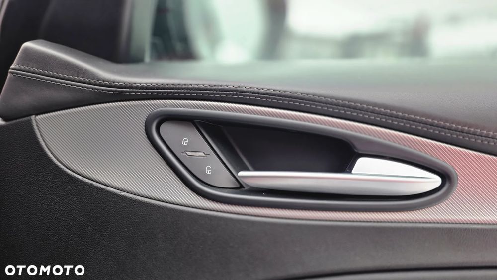 Alfa Romeo Stelvio 2.0 Turbo B-Tech Edition Q4 - 12