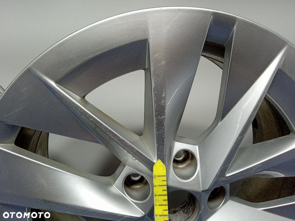 SKODA OCTAVIA IV ALUFELGI OEM 7JX17 ET46 5X112 5E3601025E 4 SZT - 7