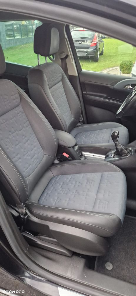 Opel Meriva 1.4 Innovation - 17