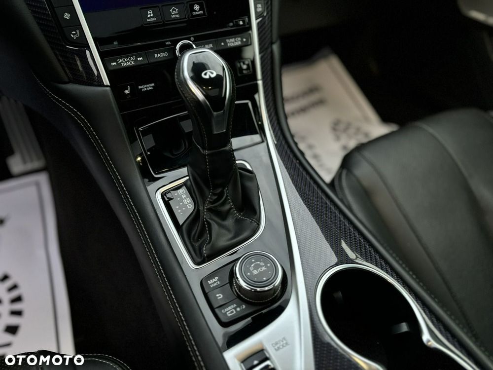 Infiniti Q60 - 19