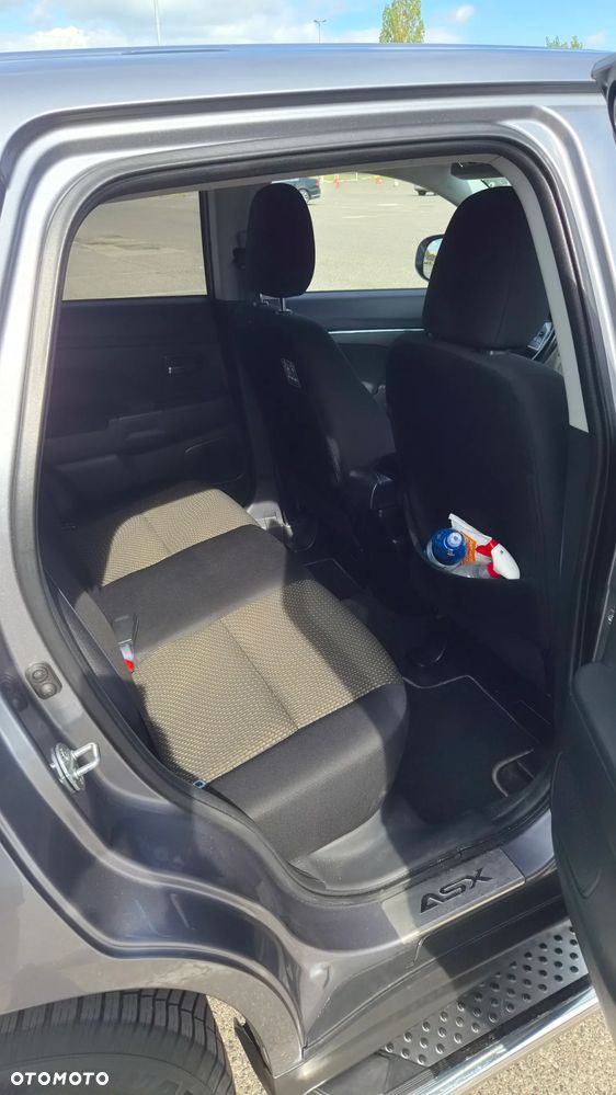 Mitsubishi ASX - 16