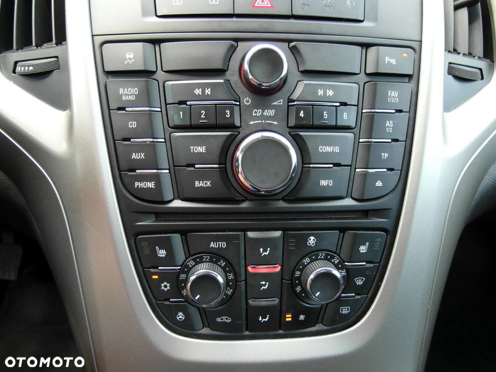 Opel Astra 1.4 Turbo 150 Jahre - 35