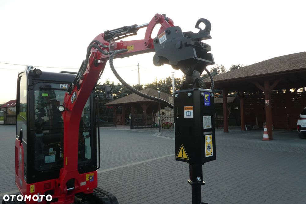 Caterpillar 301,6 Z NIEMIEC Z WIERTNICĄ - 14