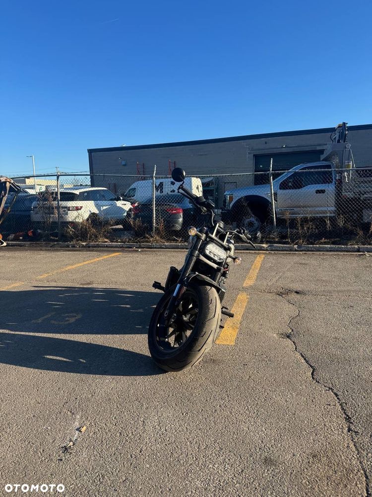 Harley-Davidson Sportster - 2