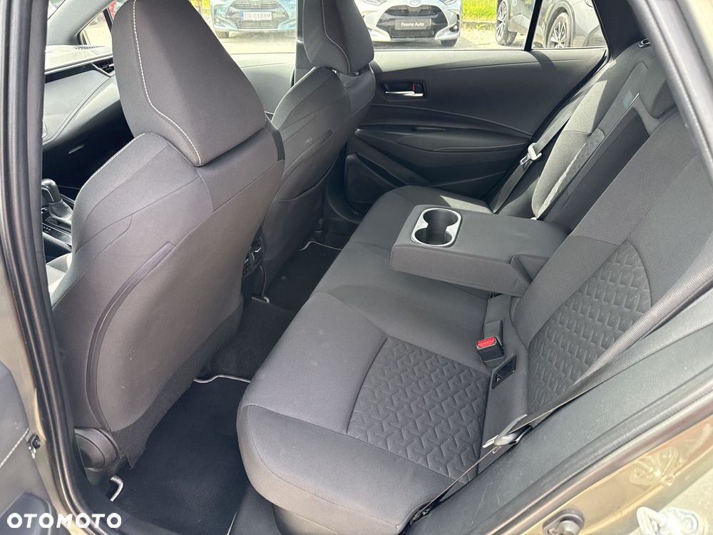 Toyota Corolla 2.0 Hybrid Comfort - 22