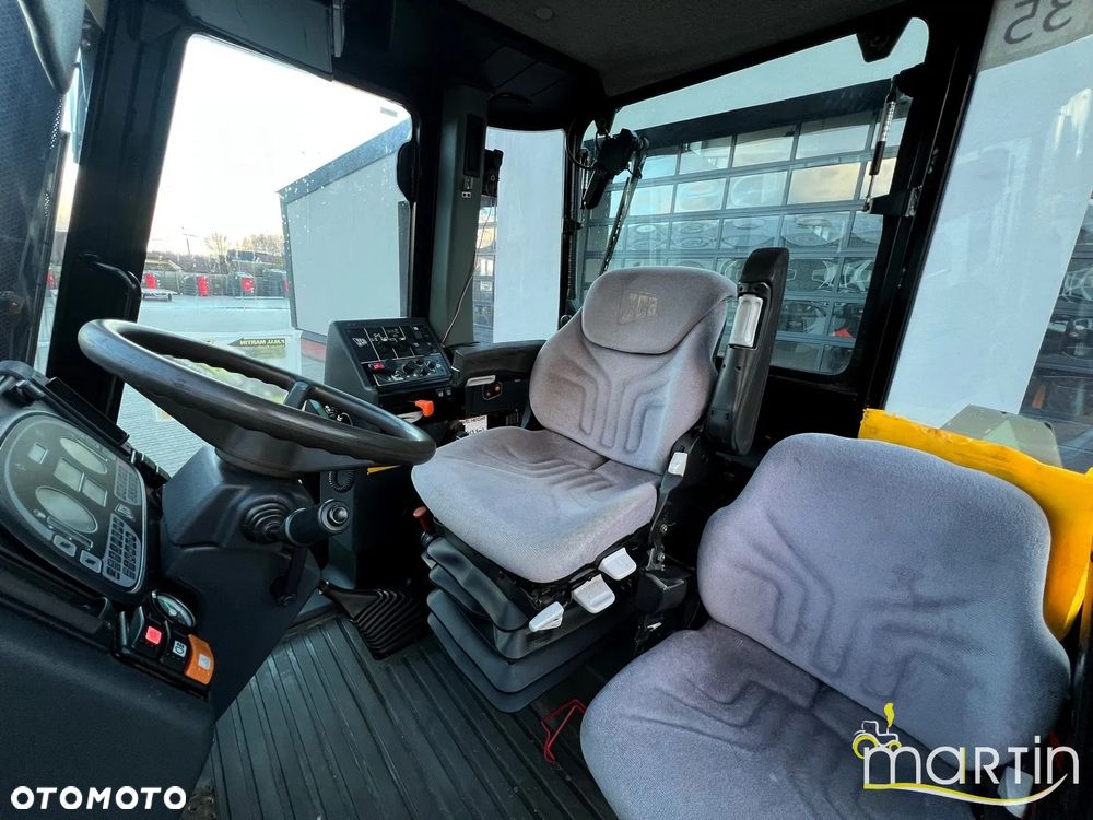 JCB Fastrac 2155 - 12